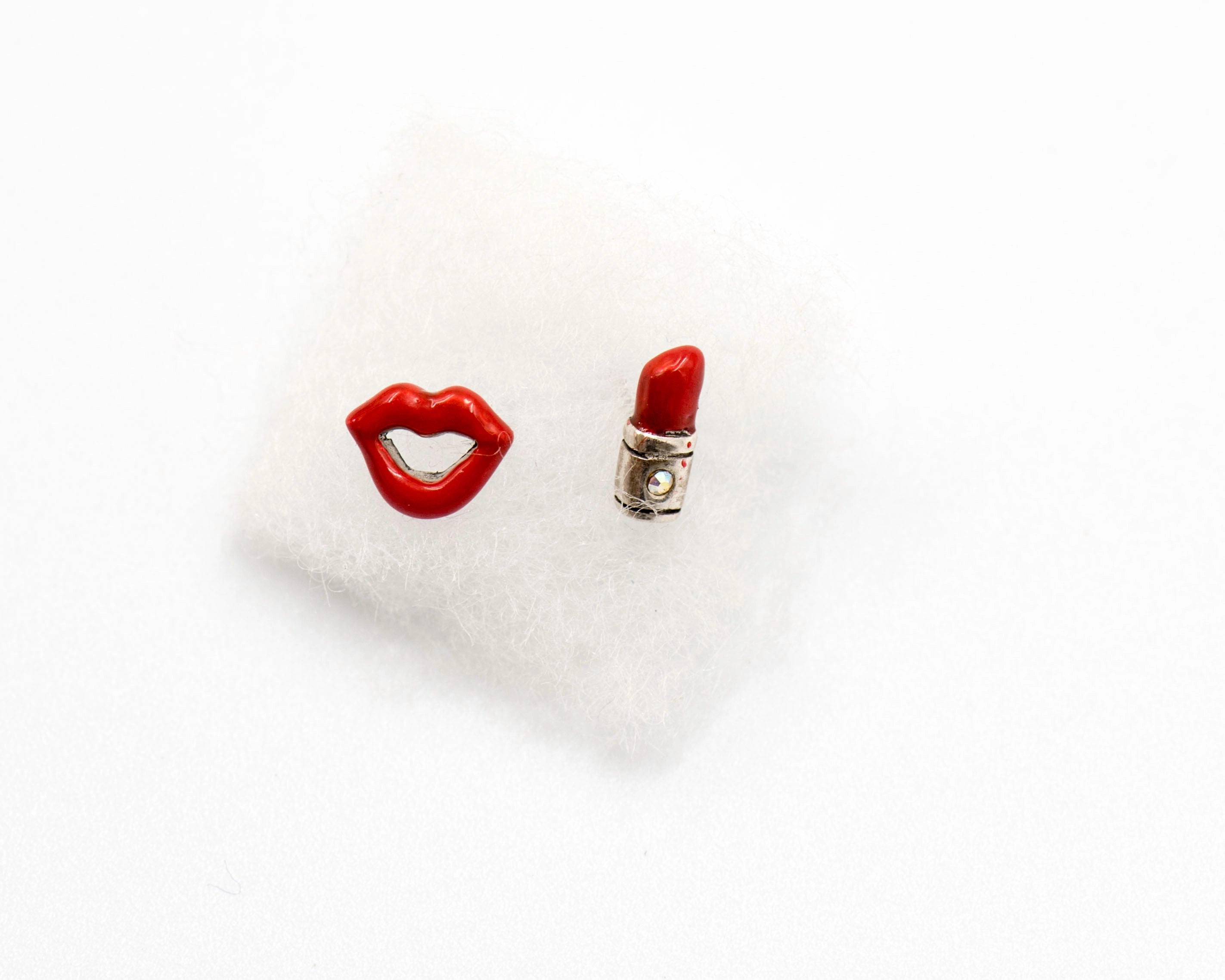 076 Earrings Studs Red Lips and Lipstick