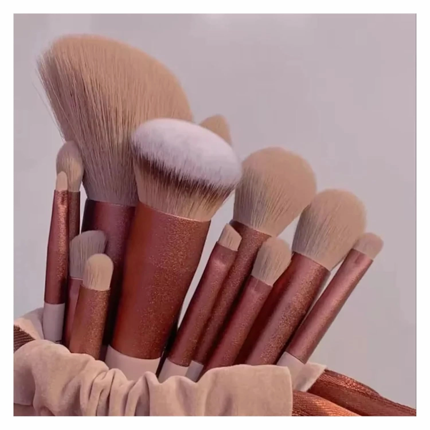13 PCS Colorful Makeup Brush Set Eye Shadow Foundation Women's Makeup Brushes Eye Shadow Blush Beauty Soft Makeup Toolkit(Green with bag)