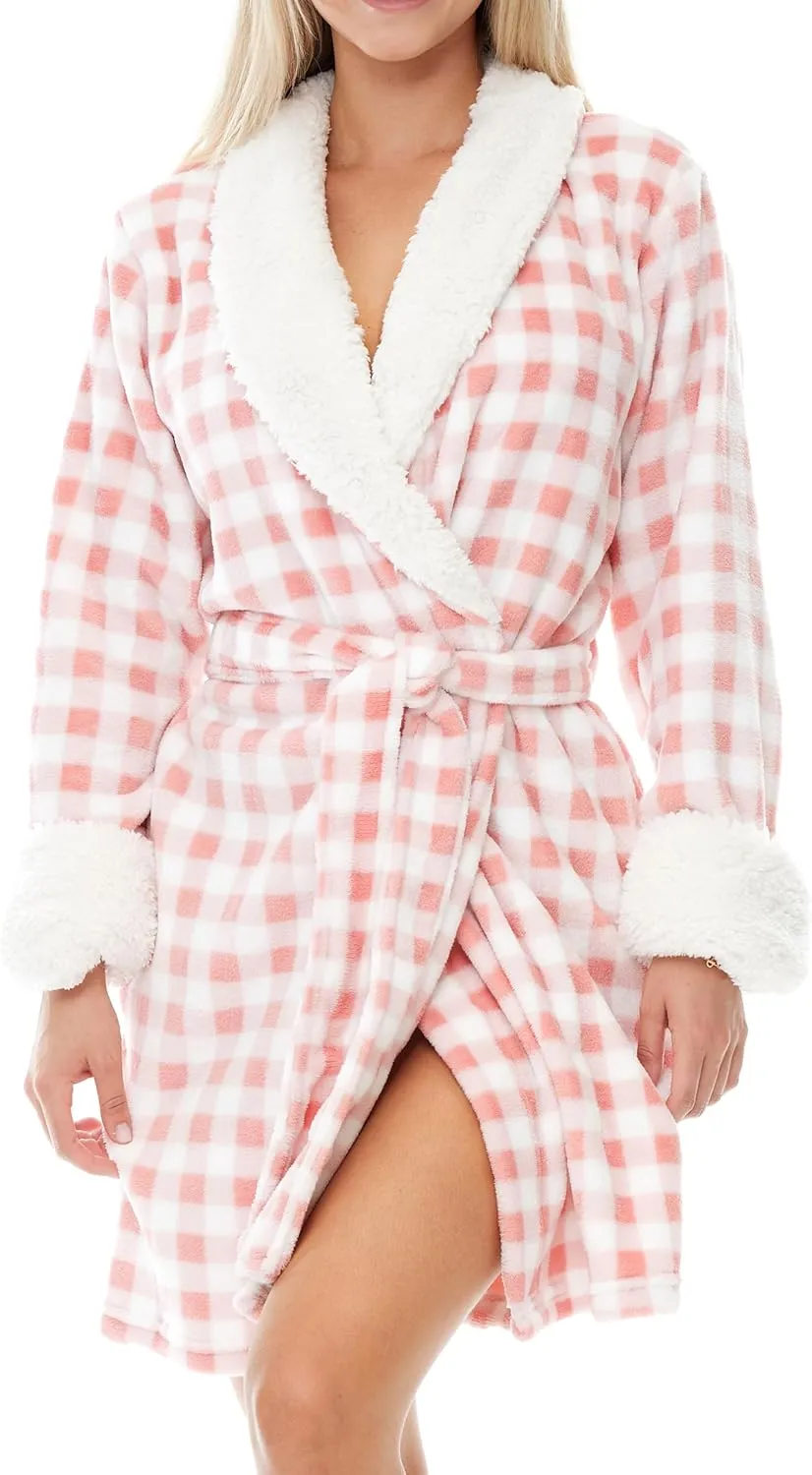Alexander Del Rossa Women's Short Plush Robe with Pockets, Cozy Sherpa Bathrobe