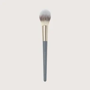 Blush Brush – Ultra-Soft, Fluffy, Precision Blending for a Seamless Finish