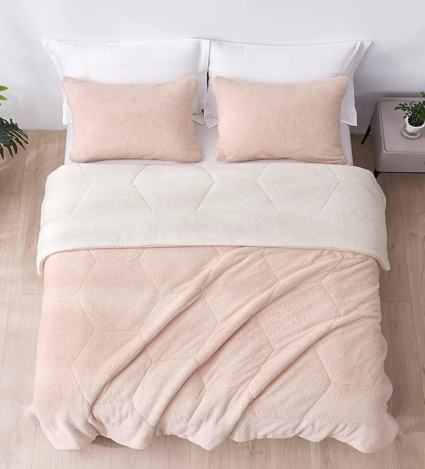 Chezmoi Collection Wynne 3-Piece Honeycomb Sherpa Comforter Set - Double Sided Reversible Sherpa Bedding - King, Blush