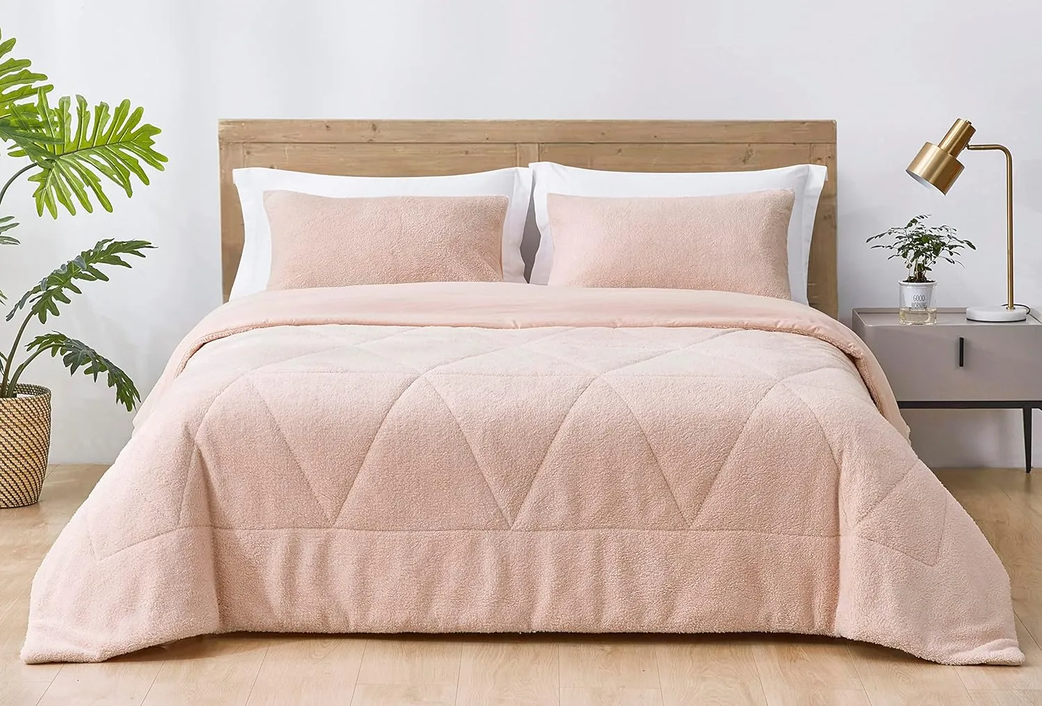 Chezmoi Collection Zane 3-Piece Sherpa Comforter Set - Double Sided Triangle Quilting Reversible Washed Microfiber Comforter Bedding Set - King, Blush