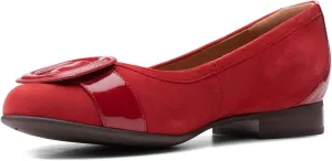 Clarks Women's Un Blush Cove Ballet Flat