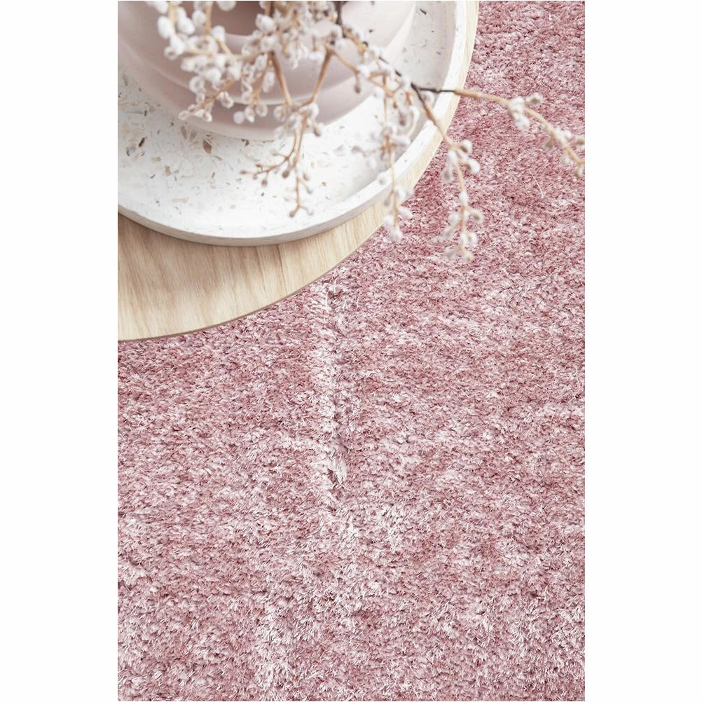 Dawson Blush Modern Soft Shaggy Rug