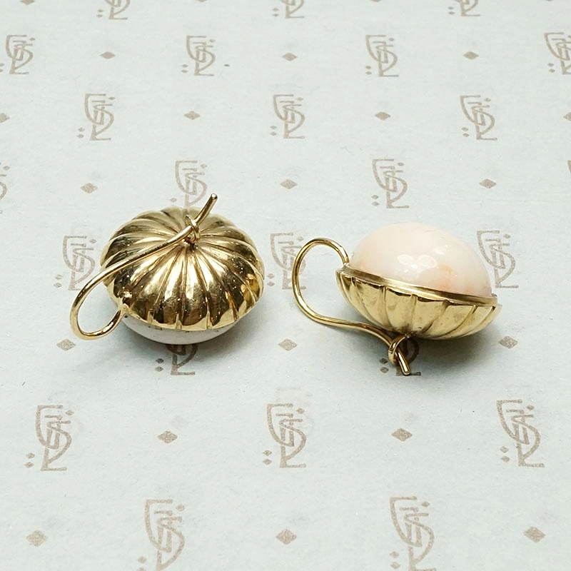 Romantic & Graphic Organic Cabochon Gem Earrings