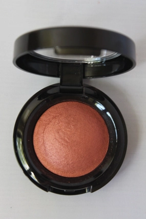 Rose Gold Baked Blushing Powder