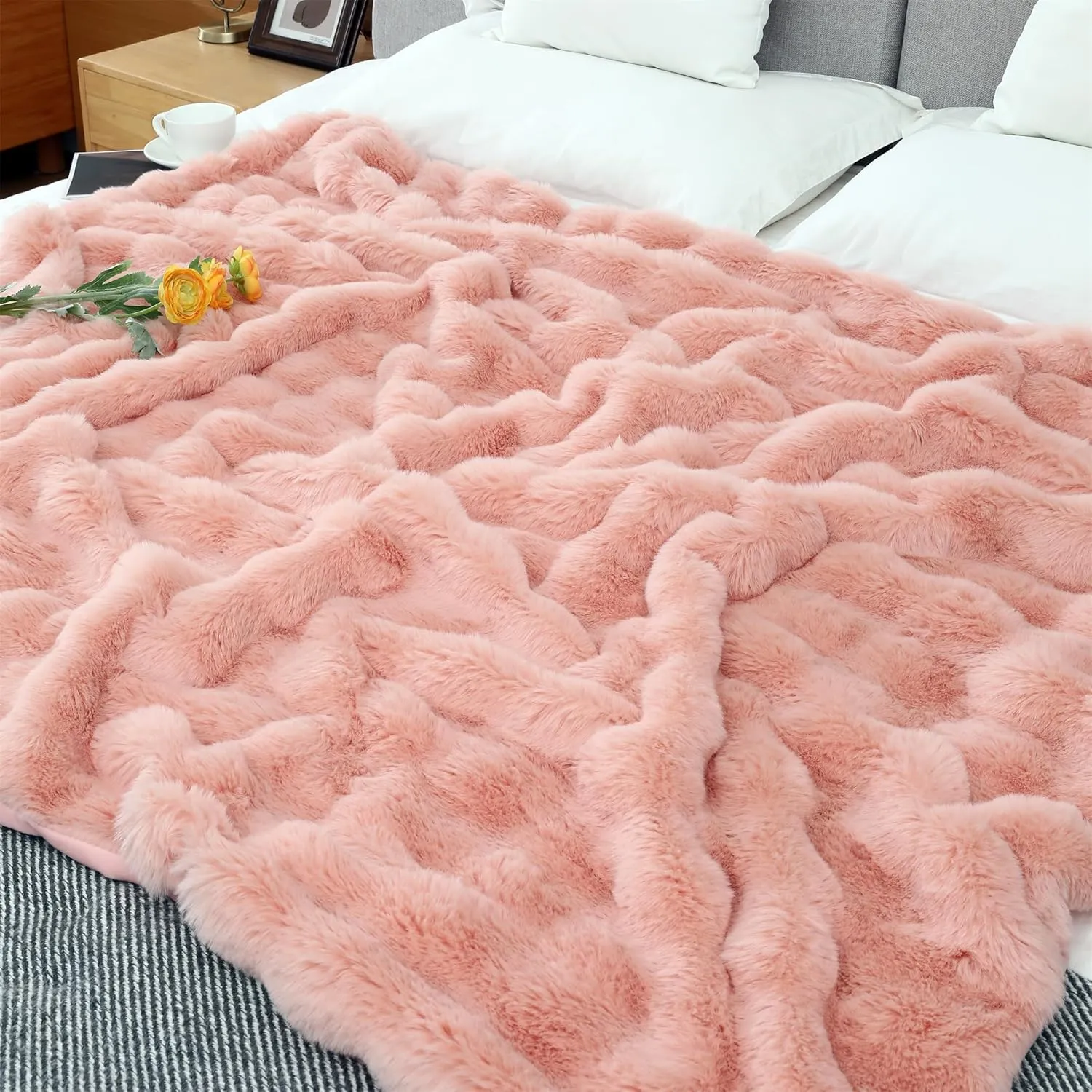 RYNGHIPY Faux Rabbit Fur Bed Throws, Fluffy Warm Throw Blanket for Sofa Couch, Soft Plush Decorative Blanket Thick and Heavy, Cute Bubble Furry Blanket (Blush, 51''x63'')