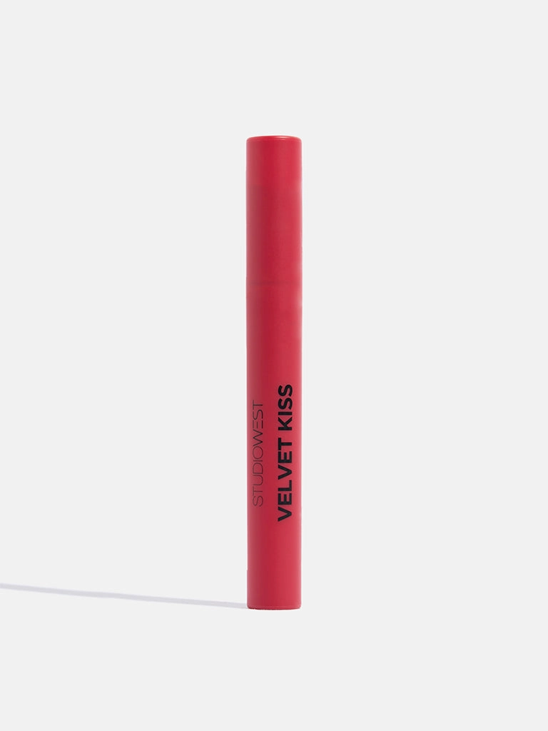 Studiowest Velvet Kiss Slim Stick Pink Paradise P-04 Lipstick - 2 gm