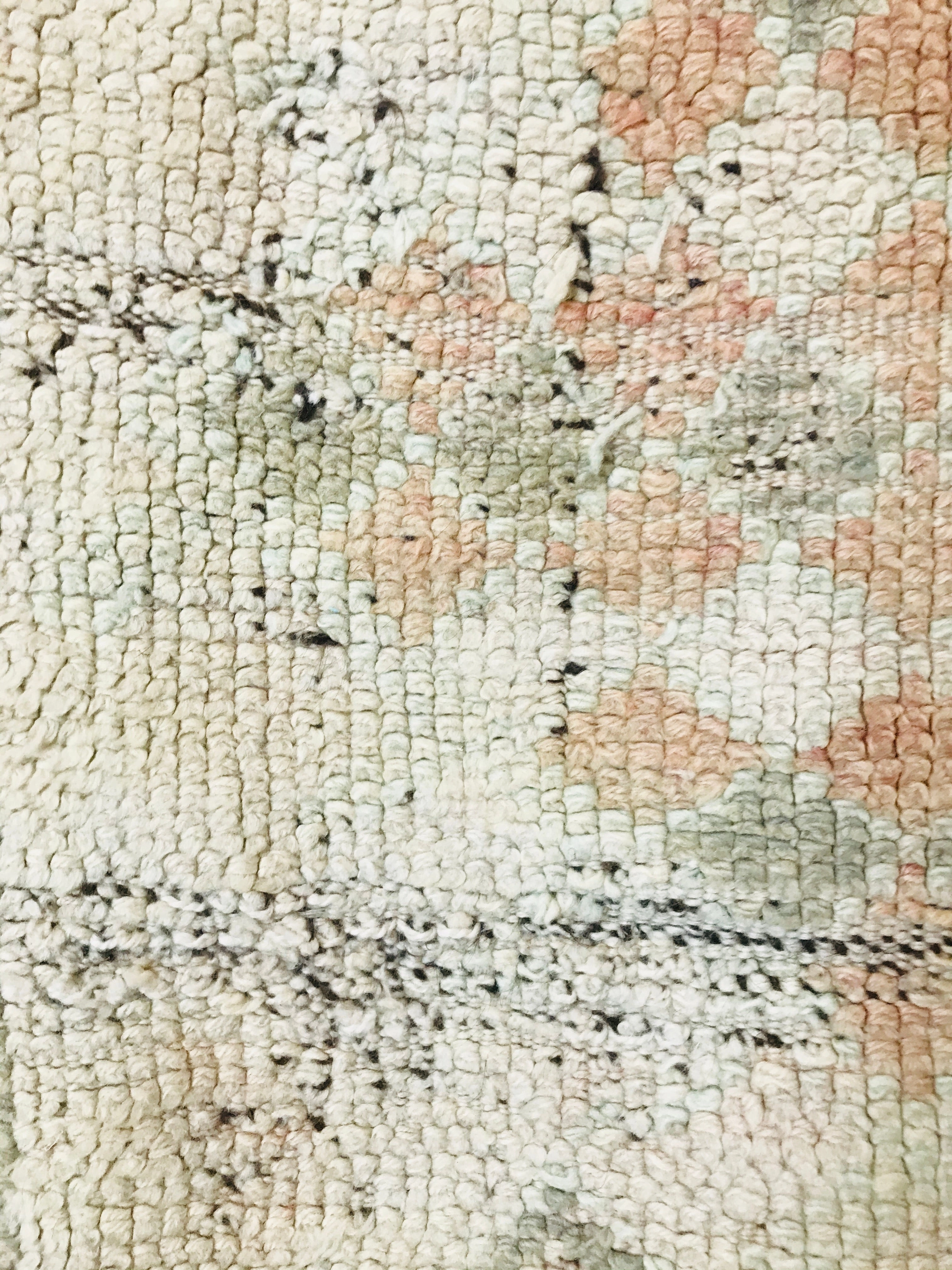 Vintage Cream Moroccan Boujad