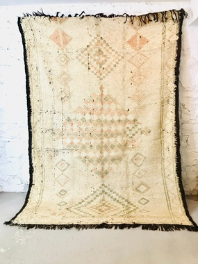 Vintage Cream Moroccan Boujad