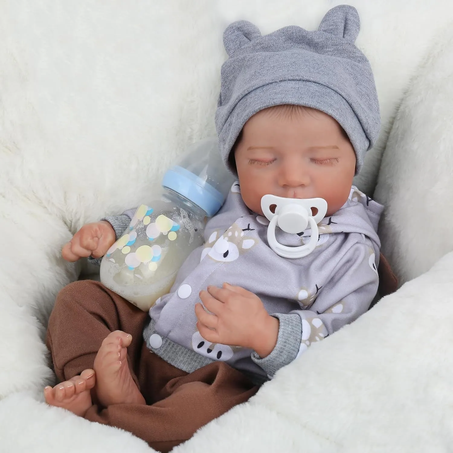 WOOROY Realistic Reborn Baby Dolls Boy - 18 Inch Lifelike Baby Doll Real Life Baby Dolls That Look Real Soft Weighted Newborn Baby Doll Gift Toy with Accessories for Age 3 